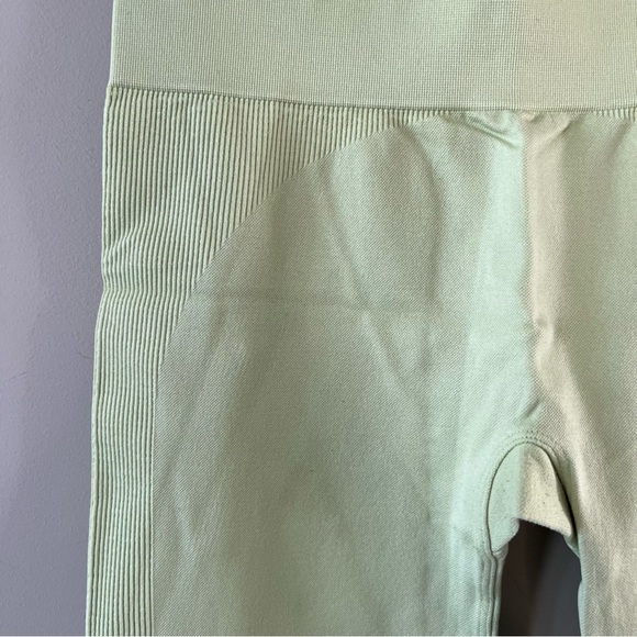 SET ACTIVE by Madelyn Cline Seamless Leggings - Key Lime - Picture 6 of 11